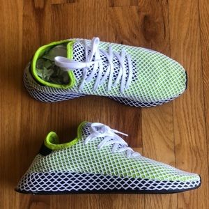 Adidas sneakers New without tags